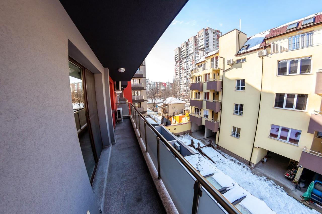 Bright 1Bdr Apartment With A Balcony Sofia Ngoại thất bức ảnh